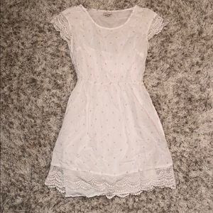 Merona / cute summery white dress / XS